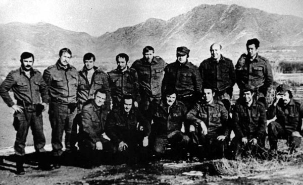 Иллюстрация к книге — Золотые звезды &quot;Альфы&quot; [i_010.jpg]