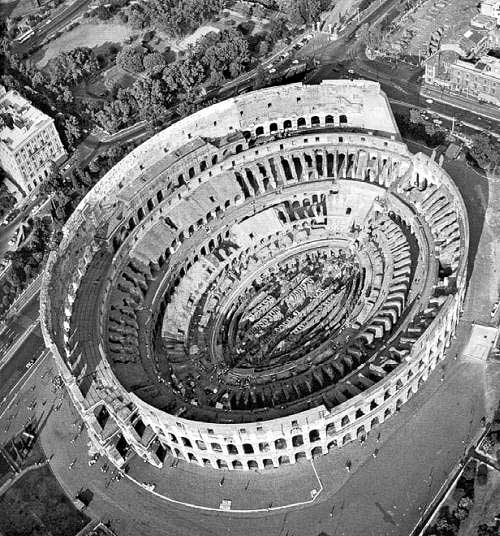 Иллюстрация к книге — Тайна Колизея [i_002.jpg]