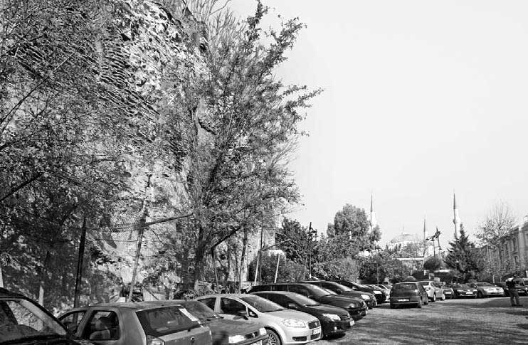 Иллюстрация к книге — Тайна Колизея [i_027.jpg]