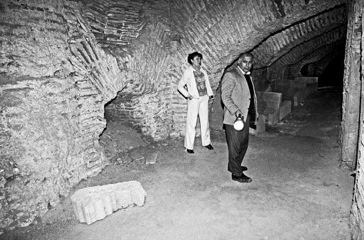 Иллюстрация к книге — Тайна Колизея [i_053.jpg]