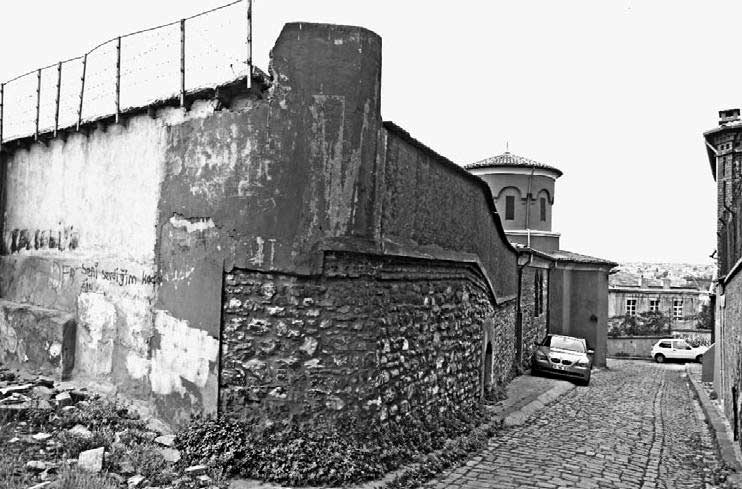 Иллюстрация к книге — Тайна Колизея [i_084.jpg]