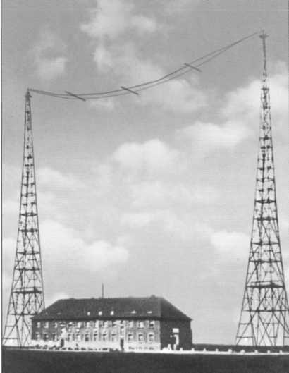 Иллюстрация к книге — Подлинная история "Майора Вихря" [i_007.jpg]