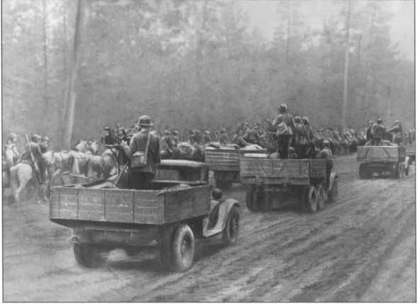 Иллюстрация к книге — Подлинная история "Майора Вихря" [i_008.jpg]