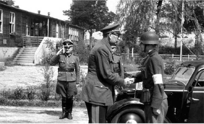 Иллюстрация к книге — Генерал из трясины. Судьба и история Андрея Власова. Анатомия предательства [i_006.jpg]