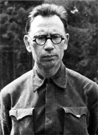 Иллюстрация к книге — Генерал из трясины. Судьба и история Андрея Власова. Анатомия предательства [i_011.jpg]