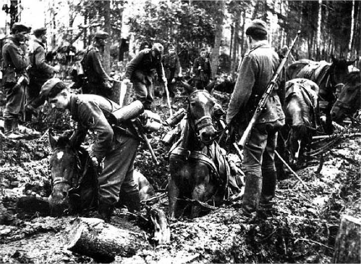 Иллюстрация к книге — Генерал из трясины. Судьба и история Андрея Власова. Анатомия предательства [i_017.jpg]