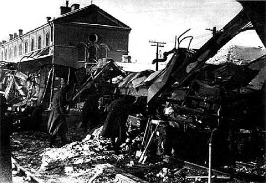 Иллюстрация к книге — Генерал из трясины. Судьба и история Андрея Власова. Анатомия предательства [i_037.jpg]