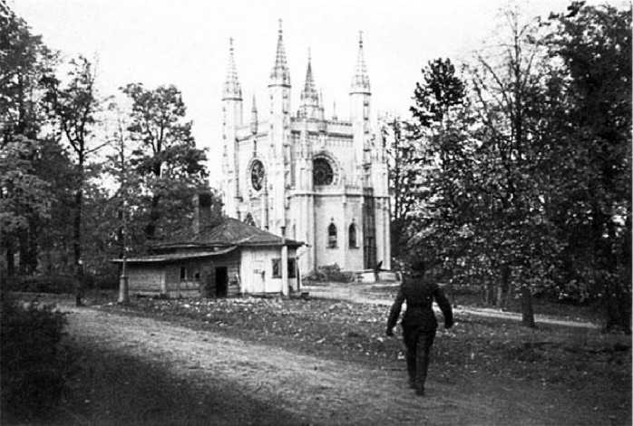 Иллюстрация к книге — Генерал из трясины. Судьба и история Андрея Власова. Анатомия предательства [i_041.jpg]