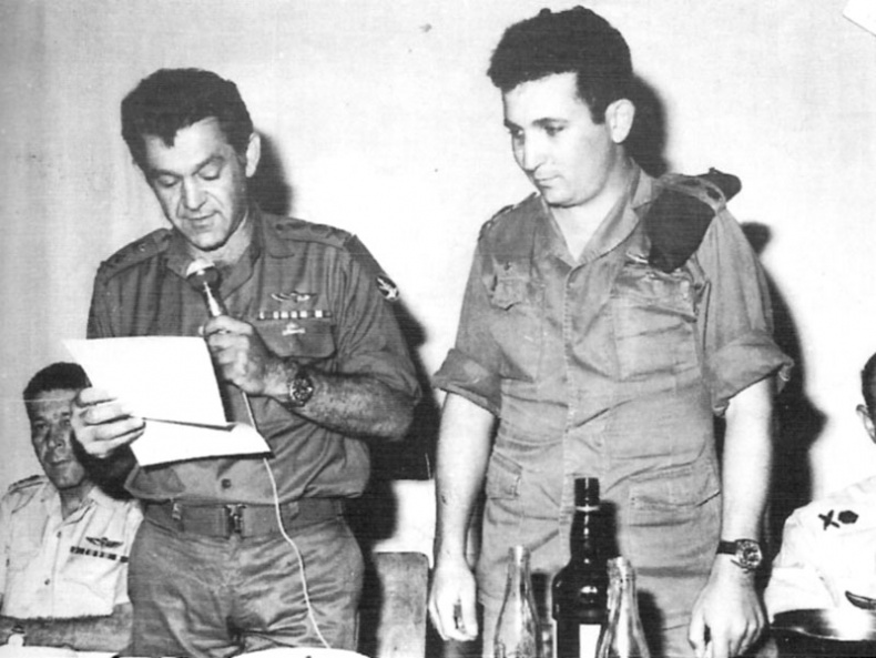 Иллюстрация к книге — Миссия выполнима. Удары израильского спецназа [_10.jpg]