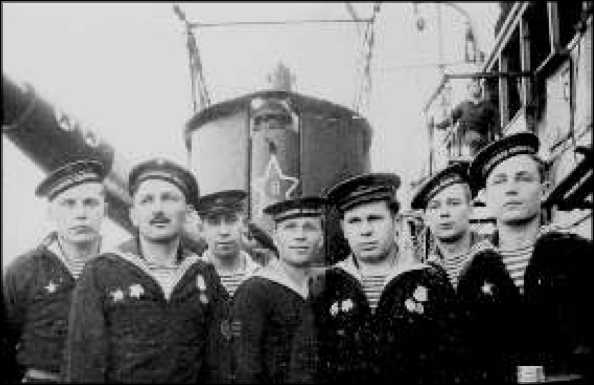 Иллюстрация к книге — Маринеско Александр Иванович [i_055.jpg]