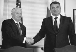 Иллюстрация к книге — Сердюков гейт. Мебель, женщины, миллиарды. Жизнь и нравы вредителей XXI века [i_053.jpg]