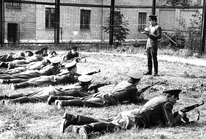 Иллюстрация к книге — От Лубянки  до Кремля [i_003.jpg]