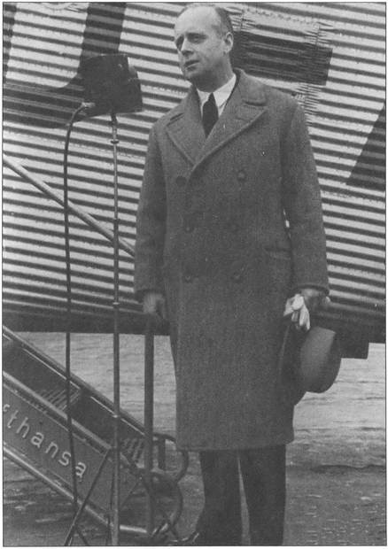 Иллюстрация к книге — "Венгерская рапсодия" ГРУ [i_011.jpg]