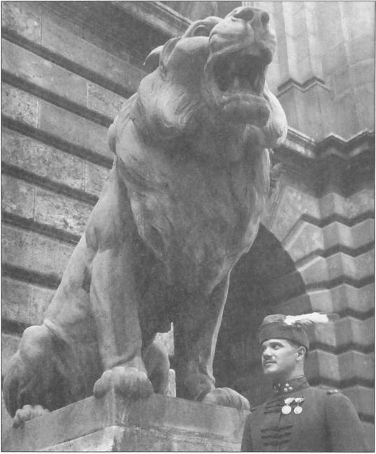 Иллюстрация к книге — &quot;Венгерская рапсодия&quot; ГРУ [i_027.jpg]