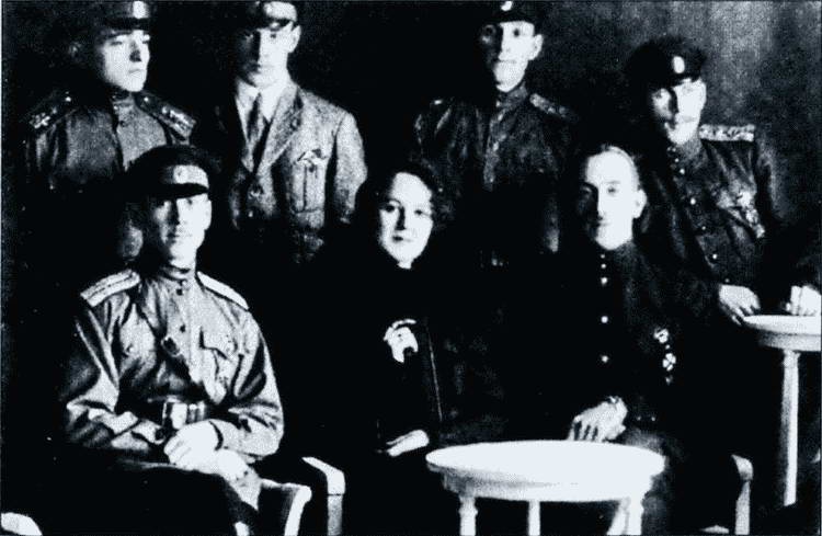 Иллюстрация к книге — ОГПУ против РОВС. Тайная война в Париже. 1924-1939 гг. [i_051.jpg]