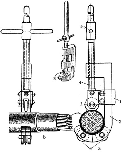 Иллюстрация к книге — Секретные инструкции ЦРУ и КГБ по сбору фактов, конспирации и дезинформации [i_153.jpg]