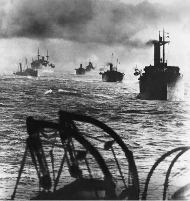 Иллюстрация к книге — Гитлеровская машина шпионажа. Военная и политическая разведка Третьего рейха. 1933-1945 [i_141.jpg]