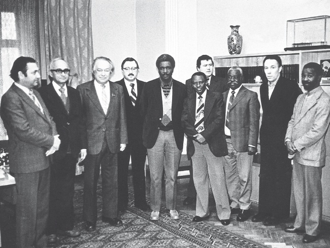 Иллюстрация к книге — Горячая "холодная война". Юг Африки (1960-1990 гг.) [i_012.jpg]