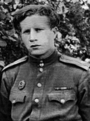 Иллюстрация к книге — Фронтовые разведчики. &quot;Я ходил за линию фронта&quot; [i_012.jpg]