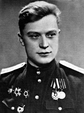 Иллюстрация к книге — Фронтовые разведчики. &quot;Я ходил за линию фронта&quot; [i_029.jpg]