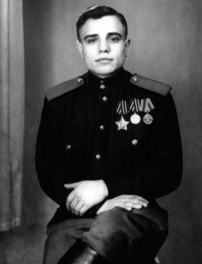 Иллюстрация к книге — Фронтовые разведчики. &quot;Я ходил за линию фронта&quot; [i_036.jpg]