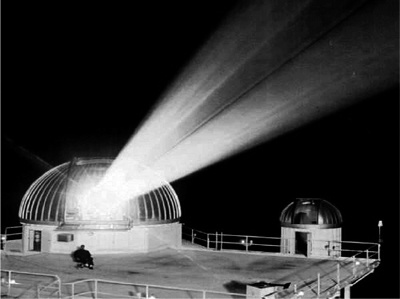 Иллюстрация к книге — Лучи смерти. Из истории геофизического, пучкового, климатического и радиологического оружия [i_059.jpg]