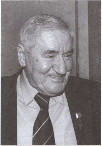 Иллюстрация к книге — Разведчики-нелегалы СССР и России [image17.jpg]