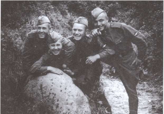 Иллюстрация к книге — Разведчики-нелегалы СССР и России [image47.jpg]