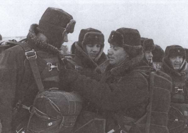 Иллюстрация к книге — Разведчики-нелегалы СССР и России [image48.jpg]