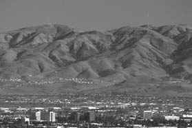 Иллюстрация к книге — Стив Джобс. Повелитель гаджетов или iкона общества потребления [i_057.jpg]