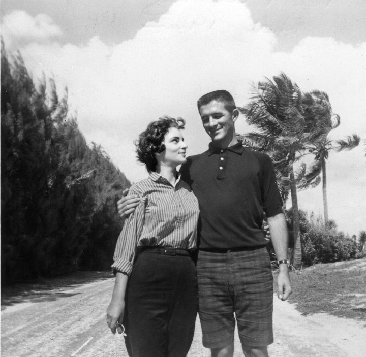 Иллюстрация к книге — Пока не сказано «прощай». Год жизни с радостью [i_014.jpg]