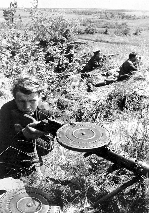 Иллюстрация к книге — РННА. Враг в советской форме [i_047.jpg]