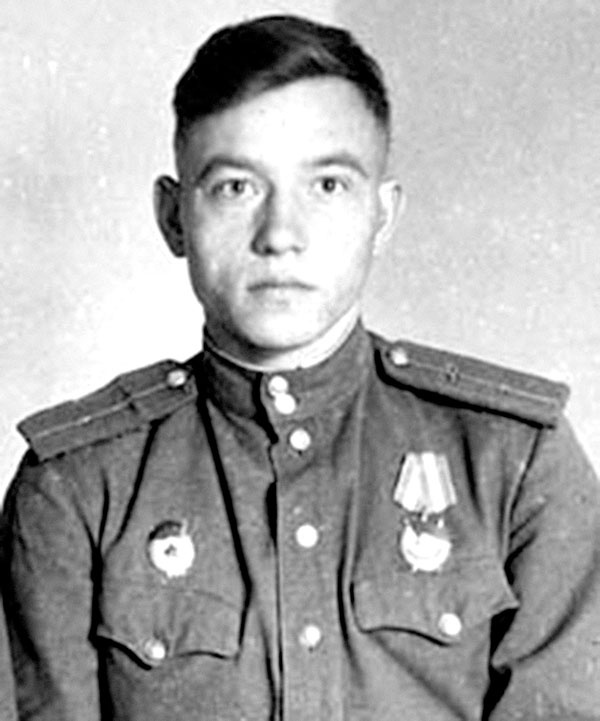 Иллюстрация к книге — Я взял Берлин и освободил Европу [kanishhevvasilijjalekseevich.jpg]