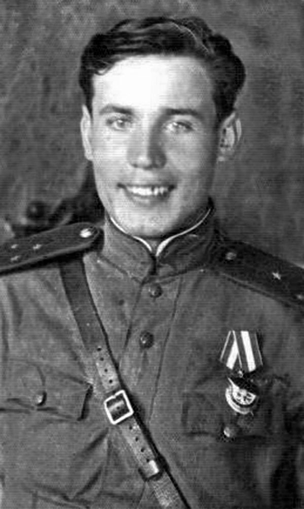 Иллюстрация к книге — Я взял Берлин и освободил Европу [pichuginivanignatevich.jpg]