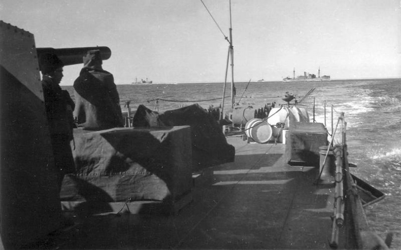 Иллюстрация к книге — Черноморский флот в Великой Отечественной войне. Краткий курс боевых действий [i_062.jpg]