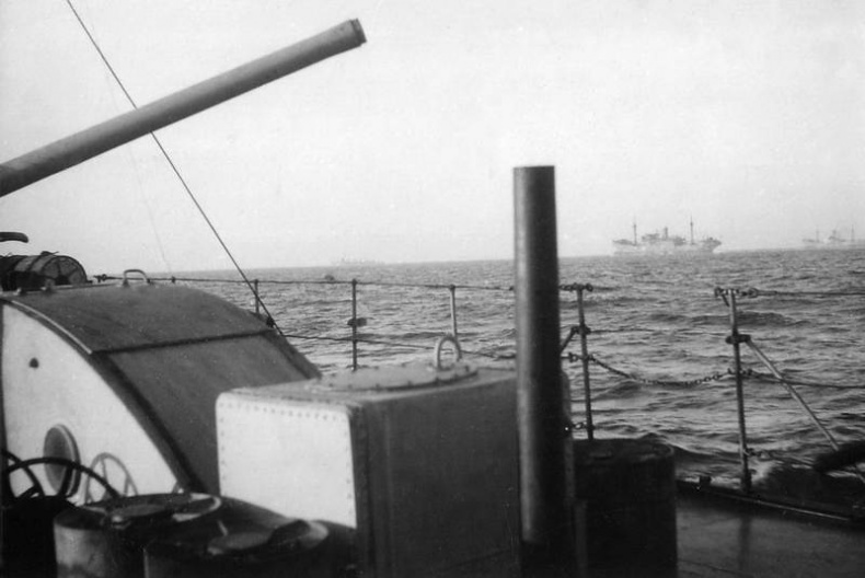 Иллюстрация к книге — Черноморский флот в Великой Отечественной войне. Краткий курс боевых действий [i_063.jpg]