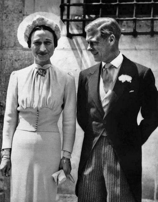 Иллюстрация к книге — Великие романы великих людей [i_034.jpg]