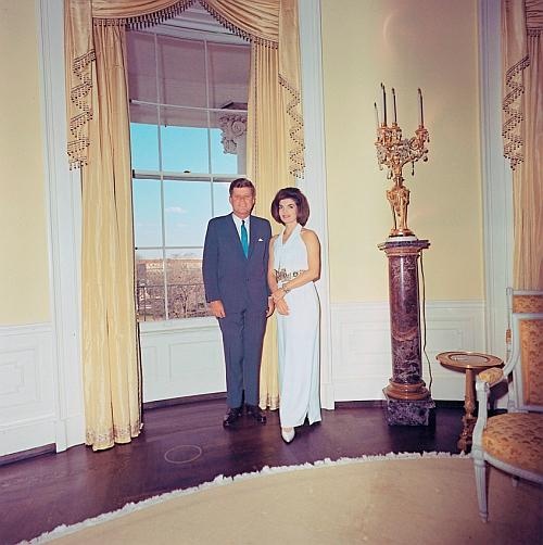 Иллюстрация к книге — Жаклин Кеннеди. Американская королева [_07.jpg]