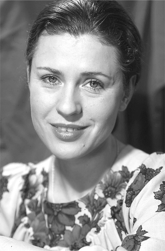 Иллюстрация к книге — Валентина Толкунова. Я не могу иначе. Жизнь, рассказанная ею самой [i_001.jpg]