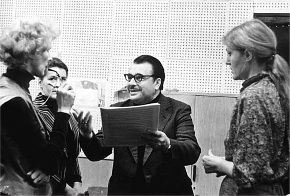 Иллюстрация к книге — Анна Герман. Сто воспоминаний о великой певице [i_027.jpg]