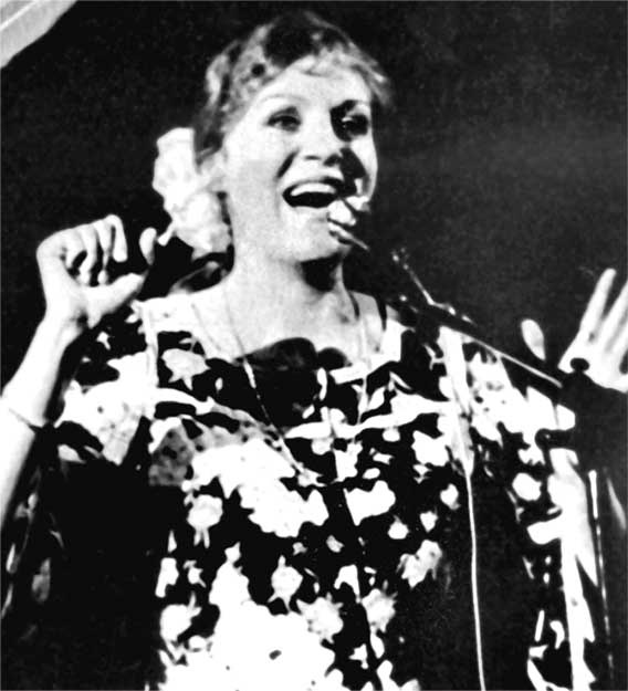 Иллюстрация к книге — Анна Герман. Сто воспоминаний о великой певице [i_039.jpg]