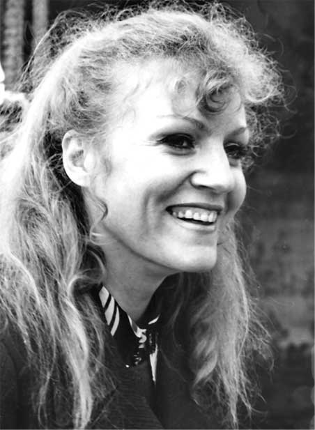 Иллюстрация к книге — Анна Герман. Сто воспоминаний о великой певице [i_040.jpg]