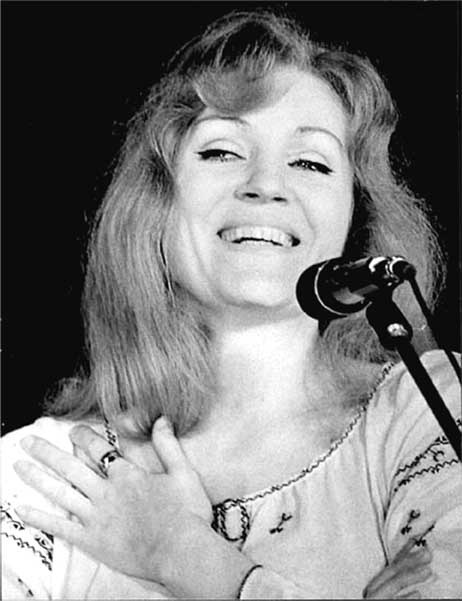 Иллюстрация к книге — Анна Герман. Сто воспоминаний о великой певице [i_051.jpg]