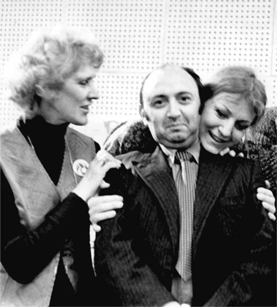 Иллюстрация к книге — Анна Герман. Сто воспоминаний о великой певице [i_143.jpg]