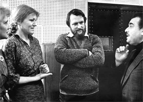 Иллюстрация к книге — Анна Герман. Сто воспоминаний о великой певице [i_159.jpg]