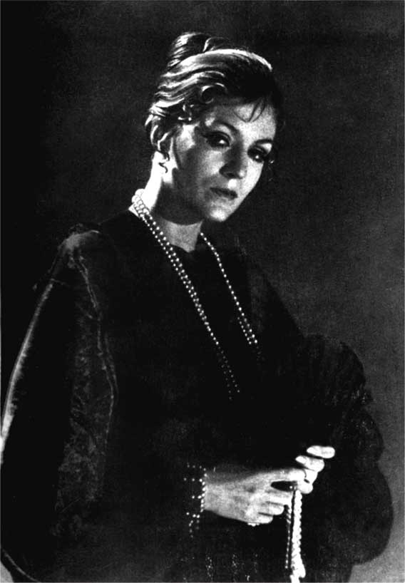 Иллюстрация к книге — Анна Герман. Сто воспоминаний о великой певице [i_174.jpg]