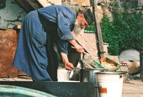 Иллюстрация к книге — Афонская кухня [i_003.jpg]