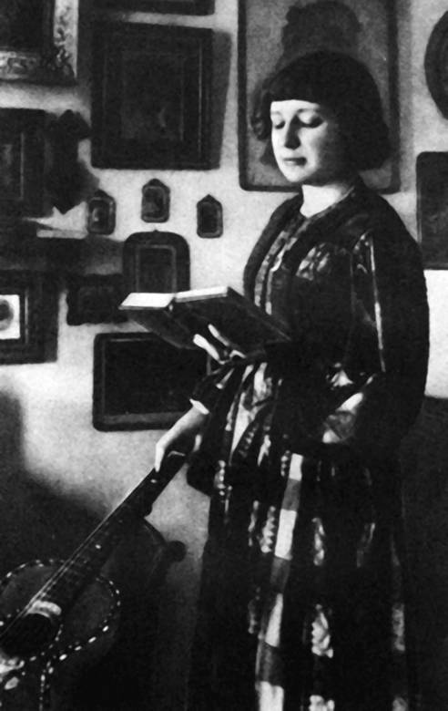 Иллюстрация к книге — Моя мать - Марина Цветаева [i_002.jpg]