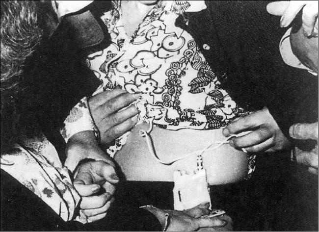 Иллюстрация к книге — «Медовая ловушка». История трех предательств [imgC4E1.jpg]