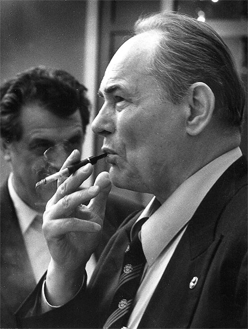 Иллюстрация к книге — От сохи до ядерной дубины [i_001.jpg]